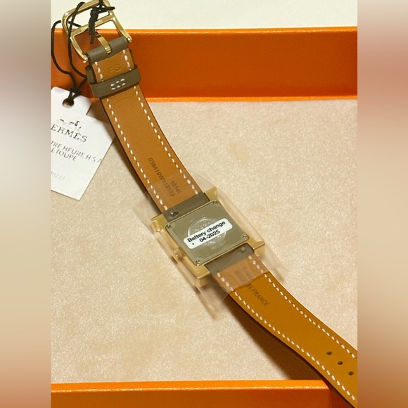 Hermes HEURE H WATCH 25 MM Etoupe Gold - Picture 4 of 5